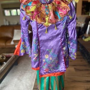 Alice through the looking glass costume: size 6/7 Disney girls
